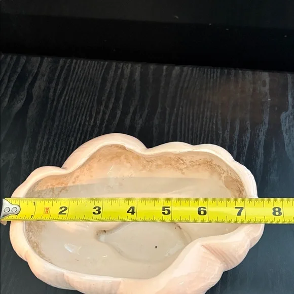 Vintage Peach Ceramic Footed Shell Vase Planter - Picture 3 of 8